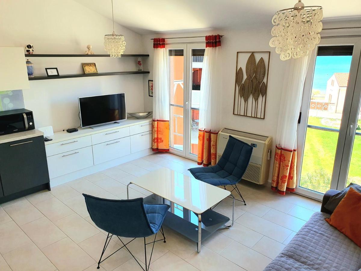 Apartman 21 Umag Buitenkant foto
